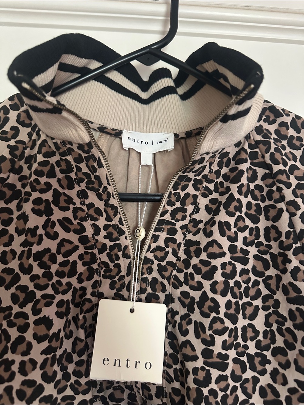 entro Leopard Print Bomber Jacket in Beige and Black